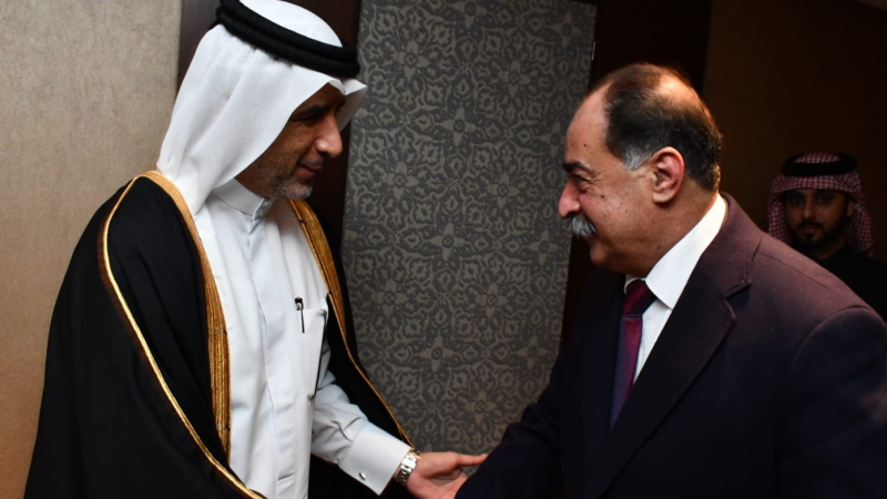 وزير الداخلية يلتقي وزير الدولة للشؤون الداخلية القطري