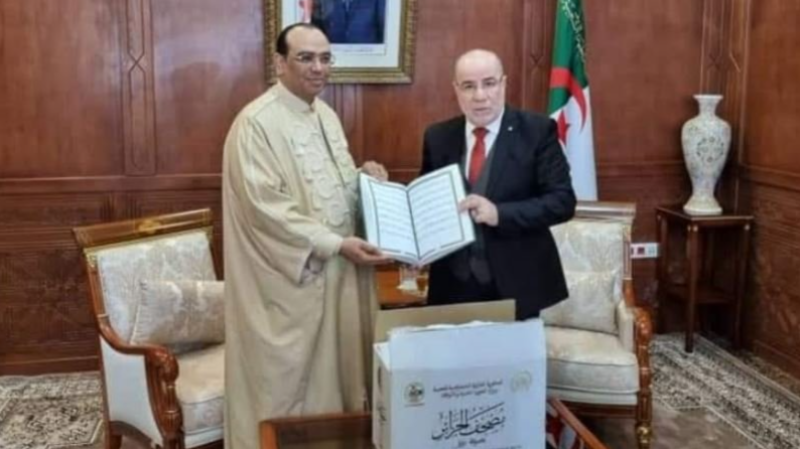 تونس والجزائر تبحثان توطيد علاقاتهما دينيا